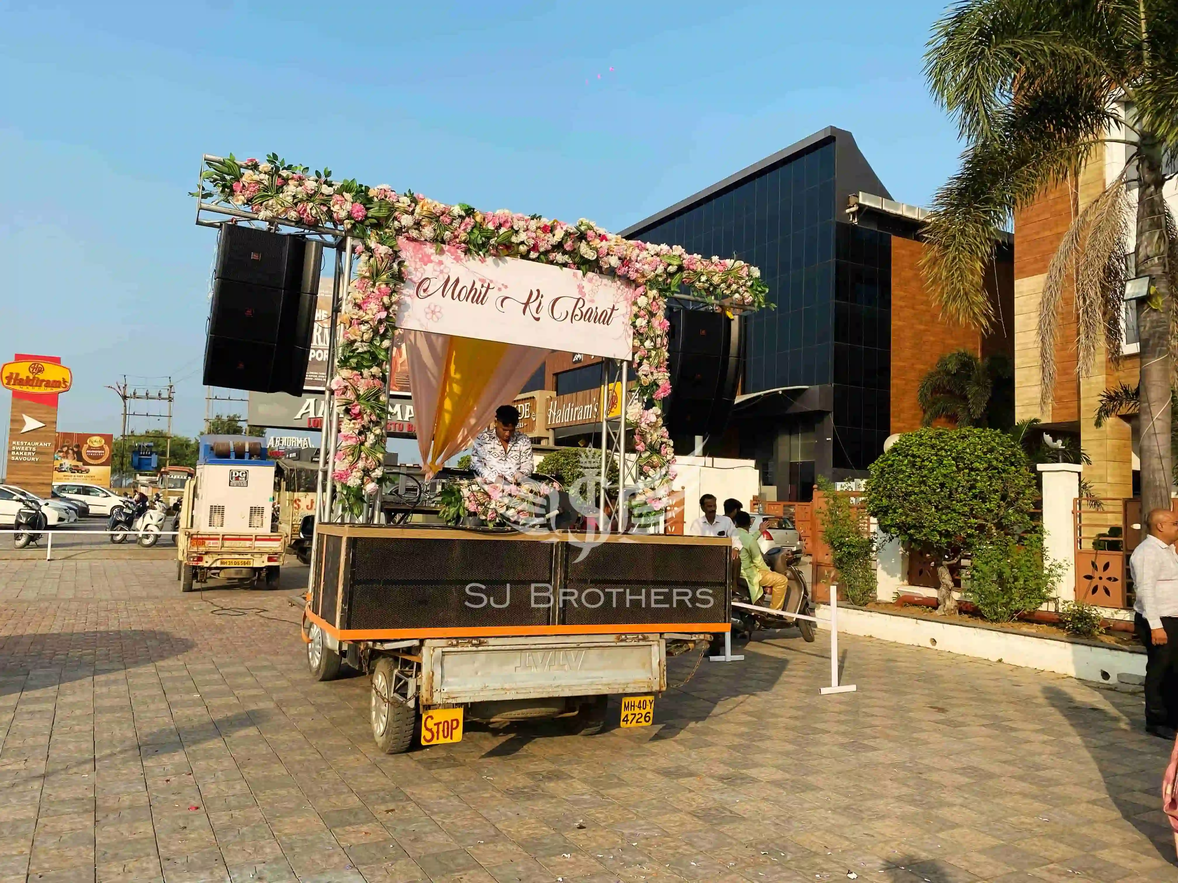 Wedding Baraat with DJ Nagpur